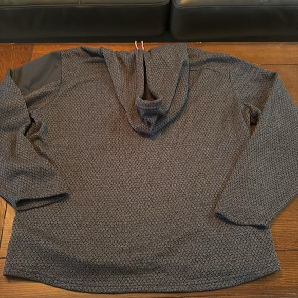 LIV Outdoor Hoodie Pullover Gray. XL. Textured pattern. - Picture 6 of 10